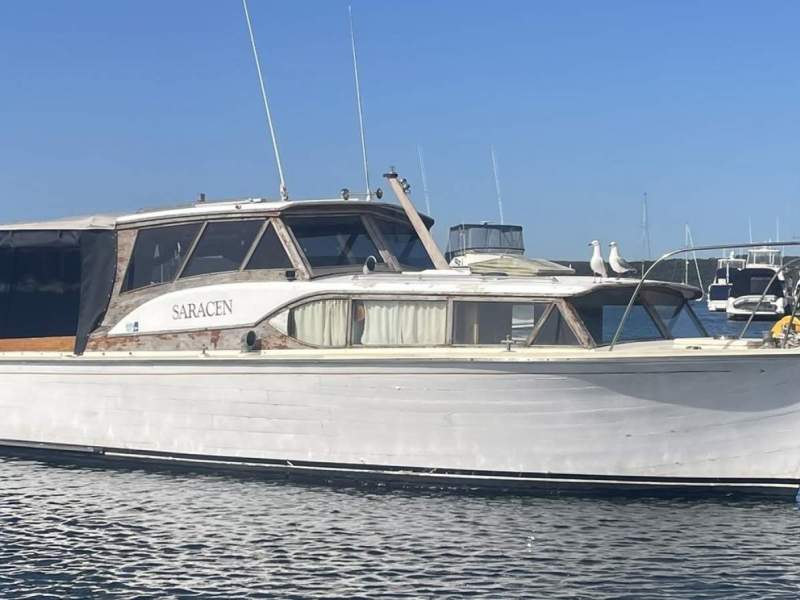 Griffin 28 Houseboat