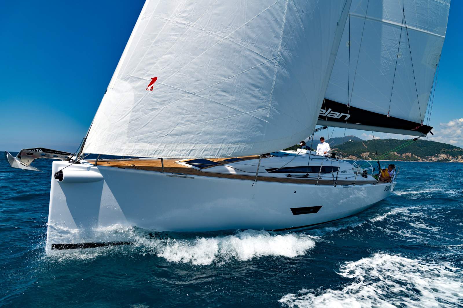 Elan E5