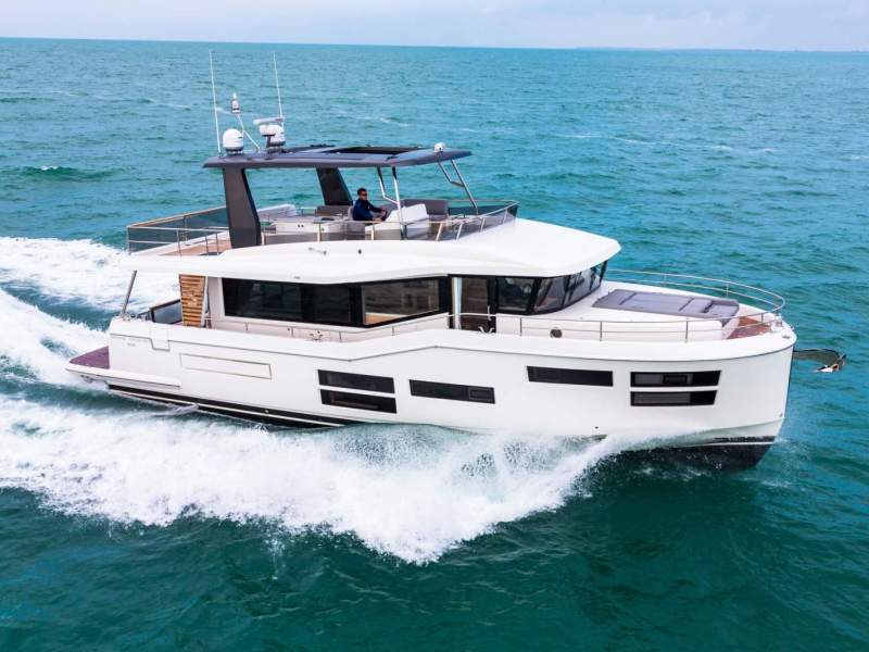 Beneteau Grand Trawler 62