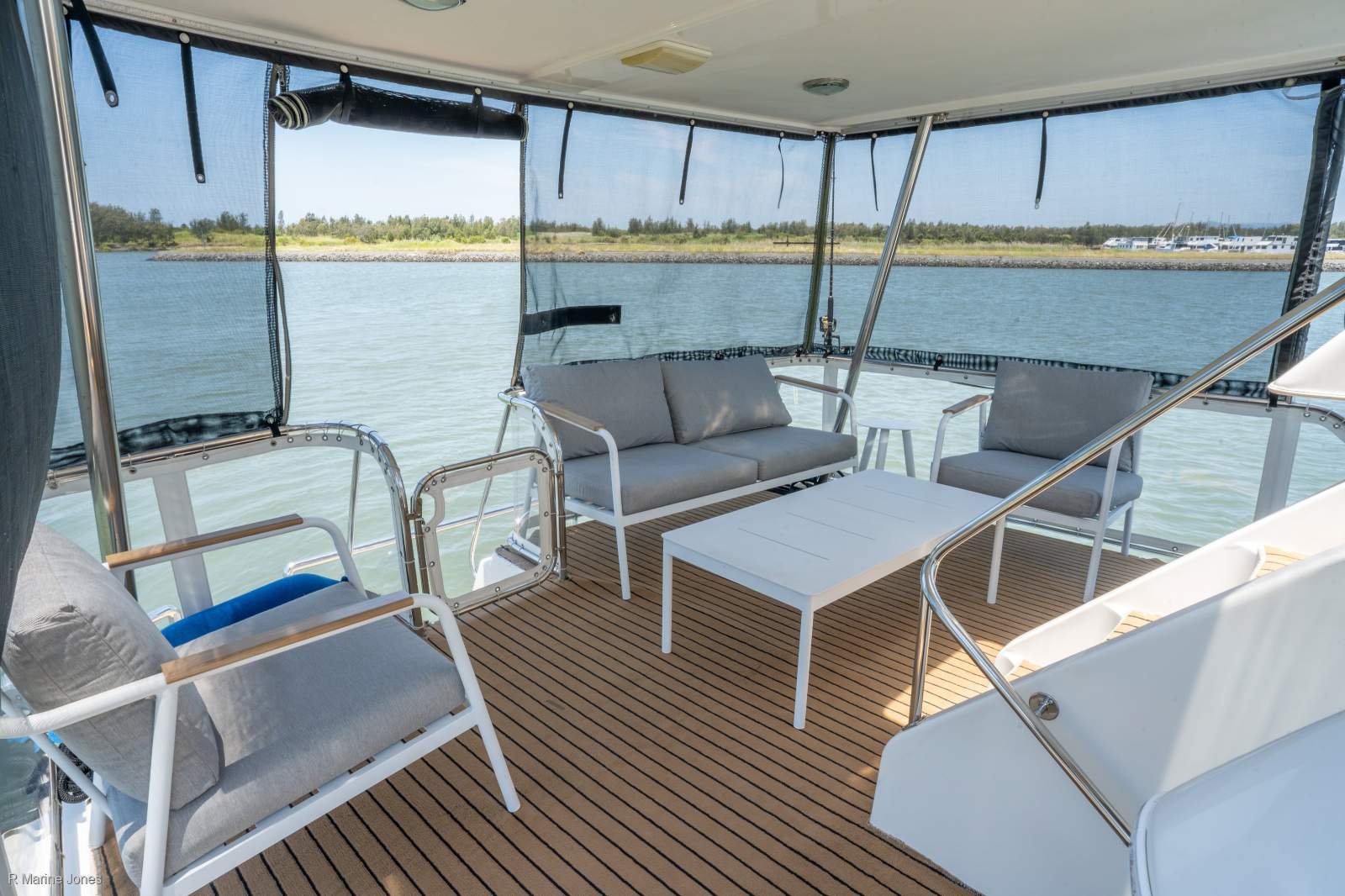 Riviera 40 Aft Cabin
