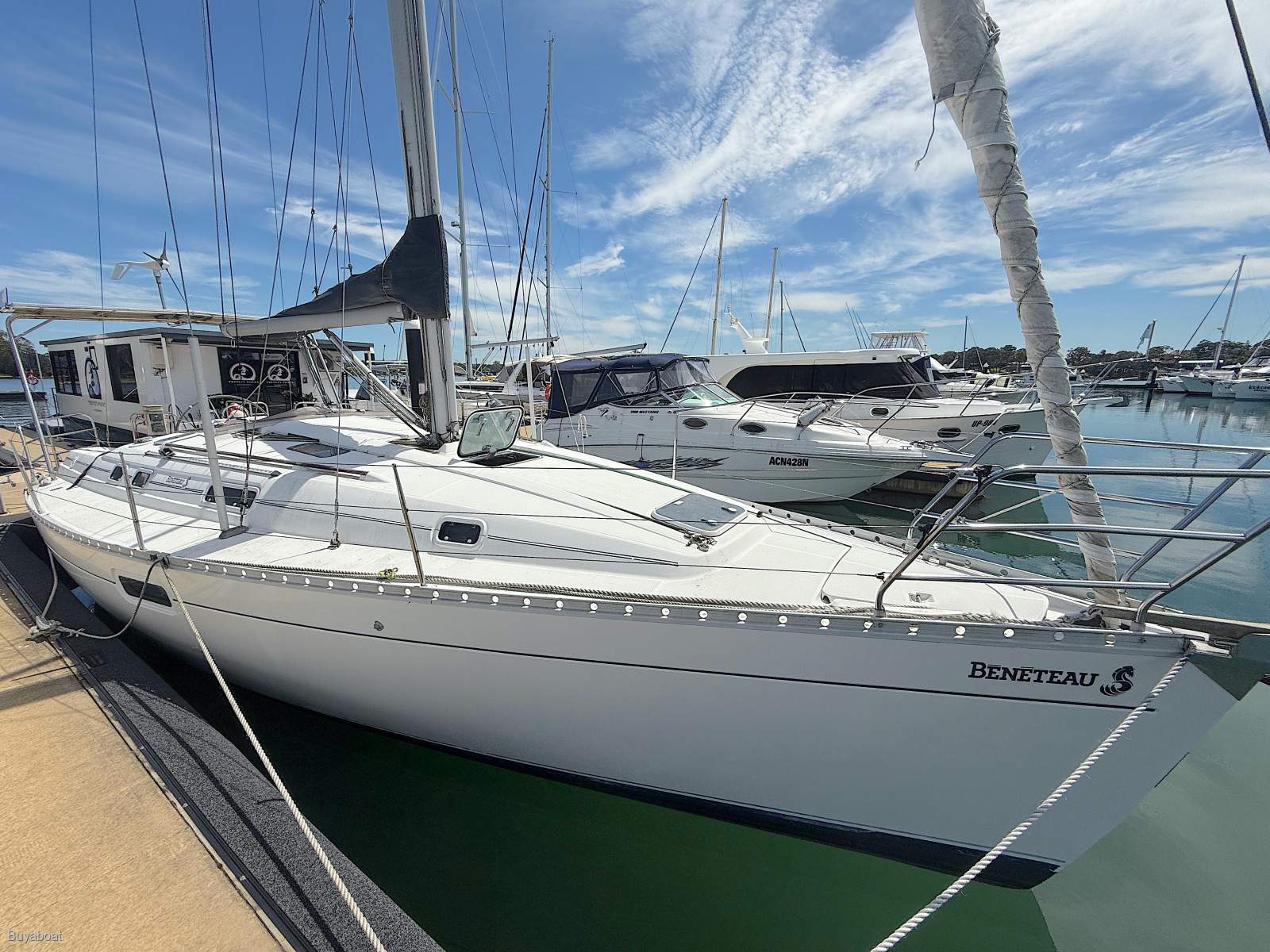 Beneteau 351