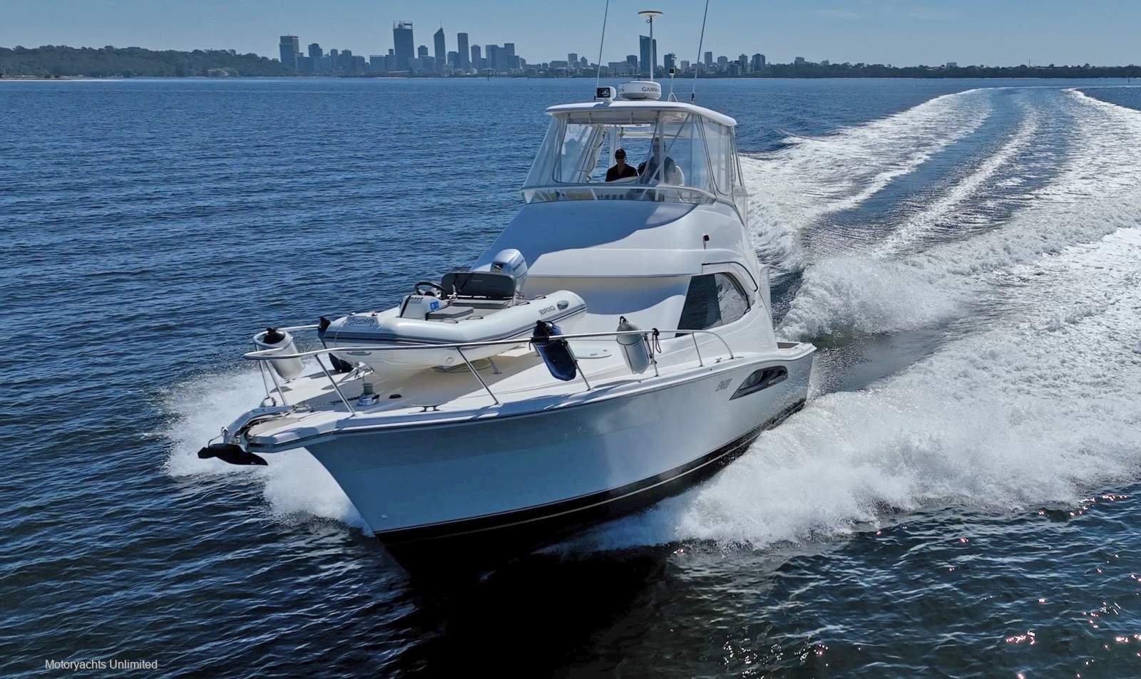 Riviera 37 Open Flybridge - All the comforts of home