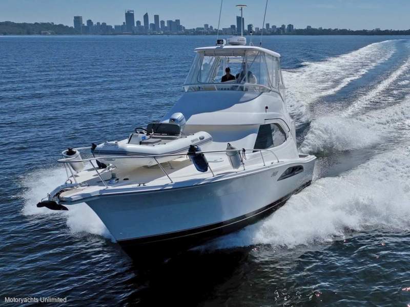 Riviera 37 Open Flybridge - All the comforts of home