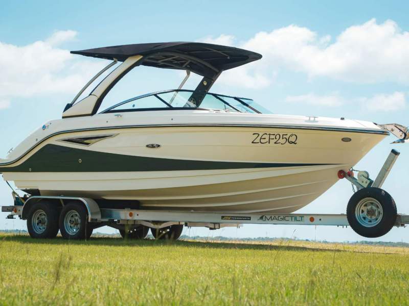 Sea Ray 250 SLX
