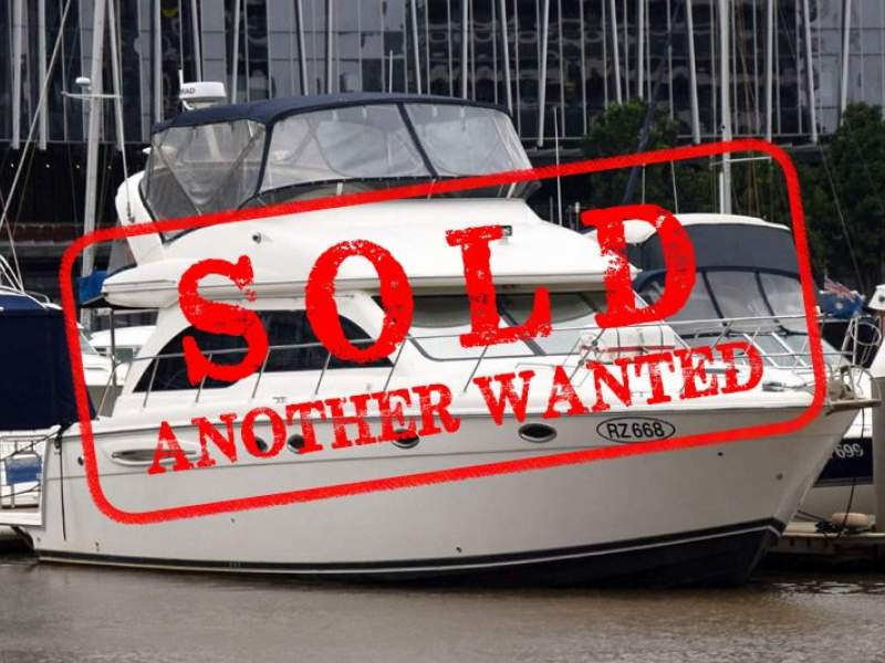 Meridian 411 Sedan - SOLD