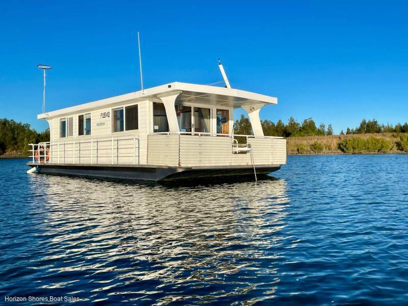 Jaden 40 Home Cruiser