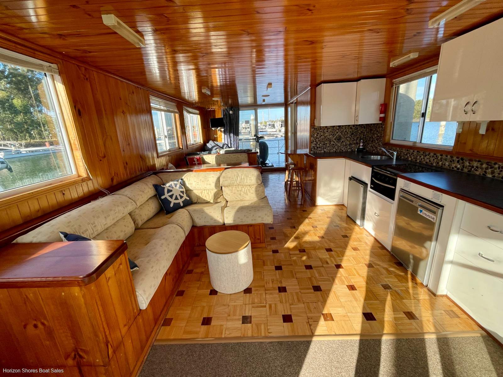 Jaden 40 Home Cruiser