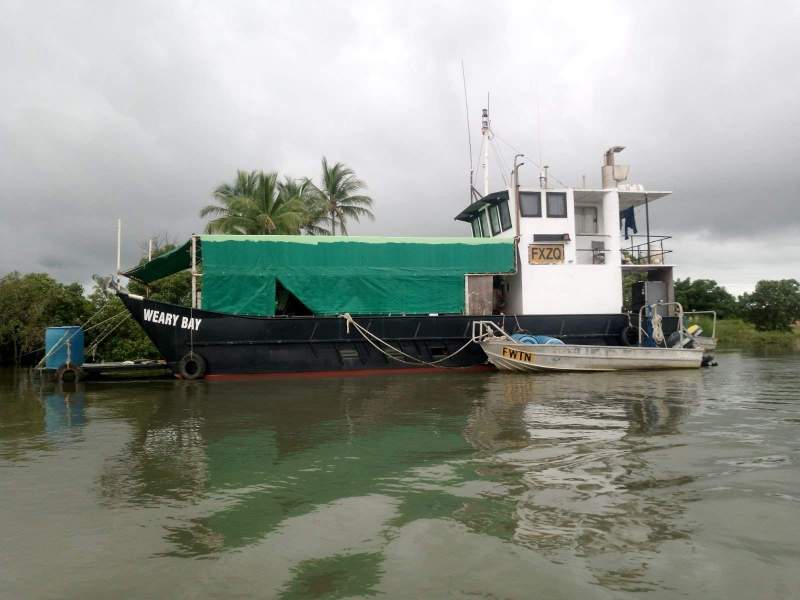 Landing Barge - Commercial fishing