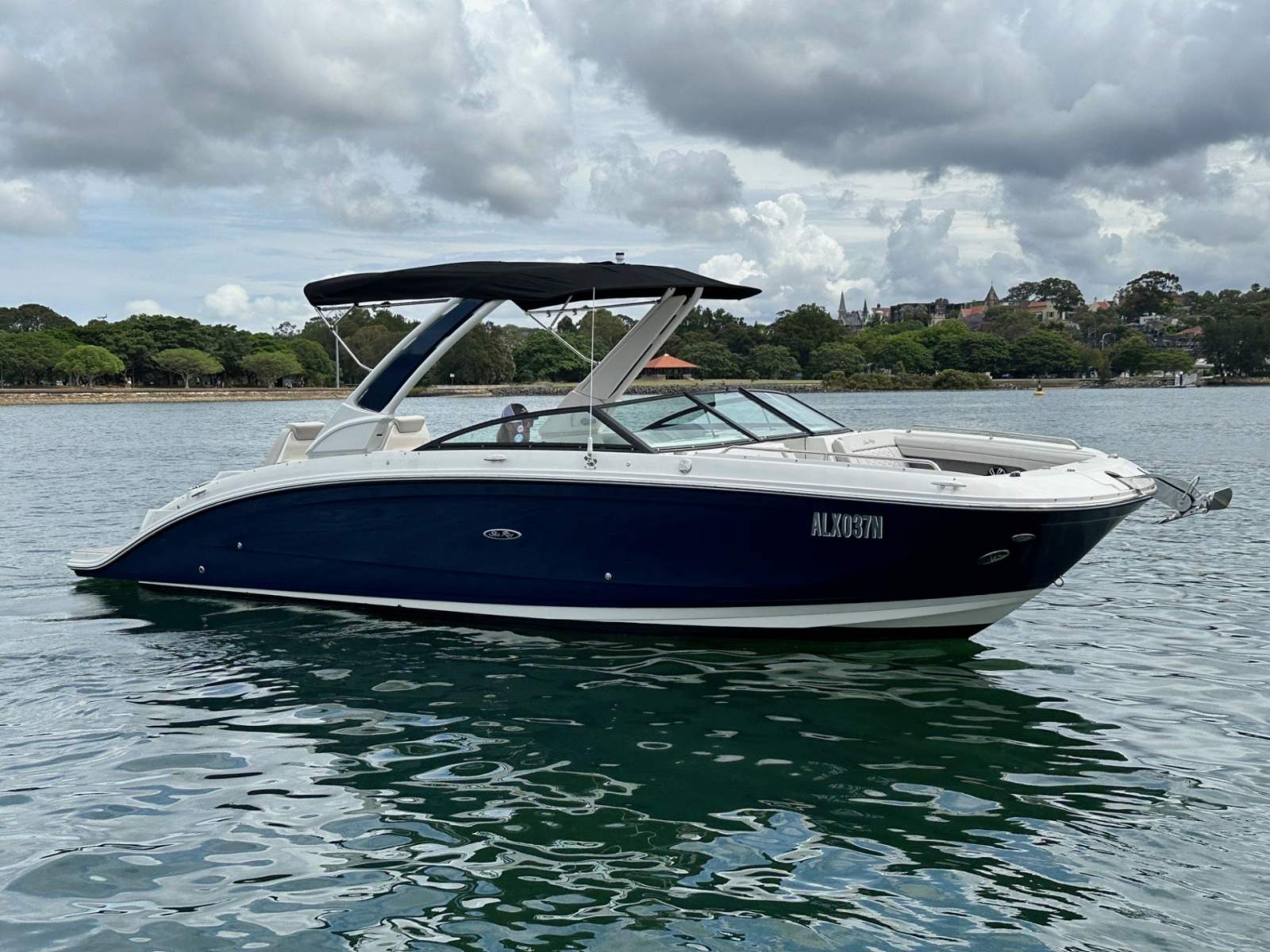 Sea Ray 290 SDX