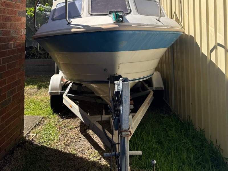 Stejcraft Half Cabin Half cabin approx 97 model with 150v6 motor