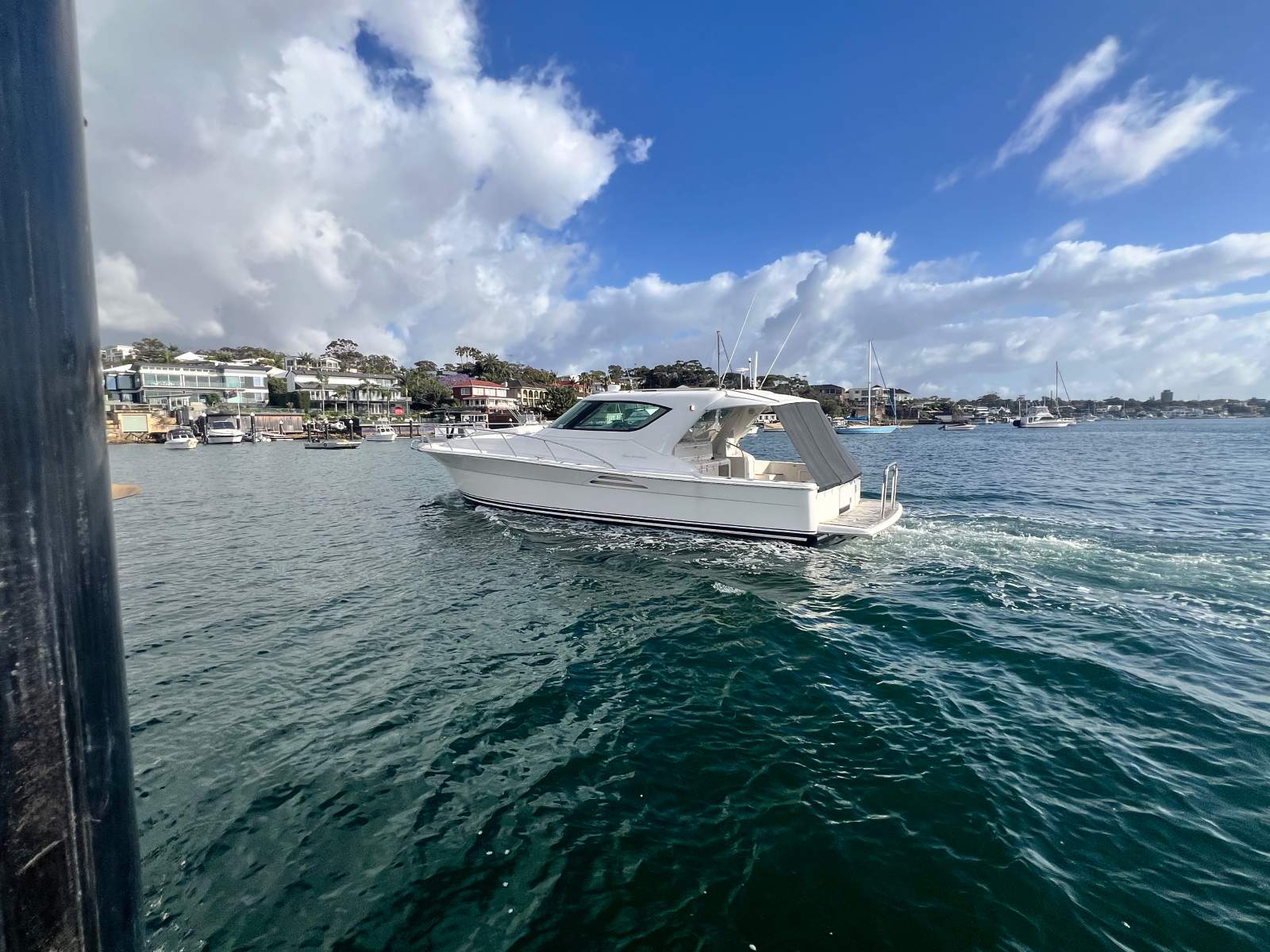 Riviera 4000 Offshore Hardtop Platinum Series