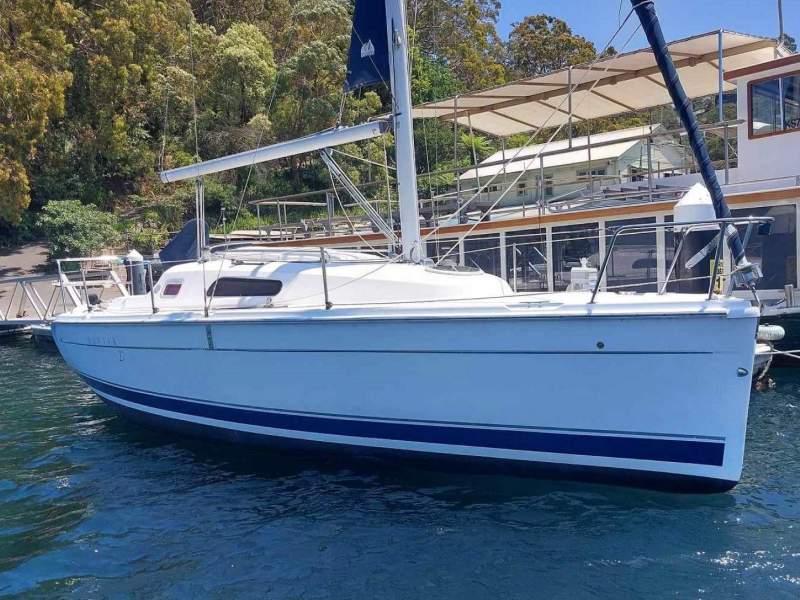 Hunter 27