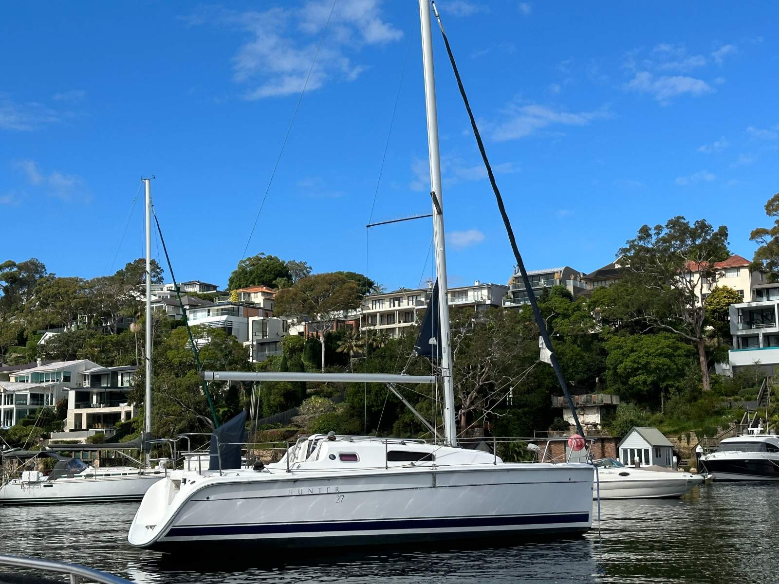 Hunter 27