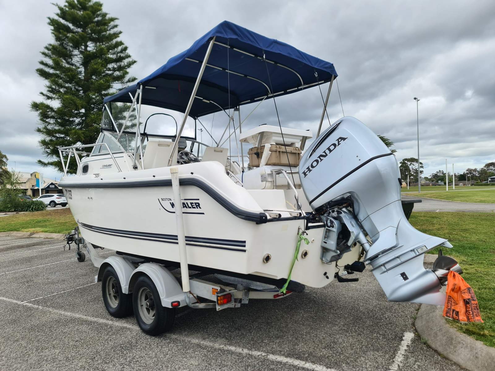 Boston Whaler 210 Conquest