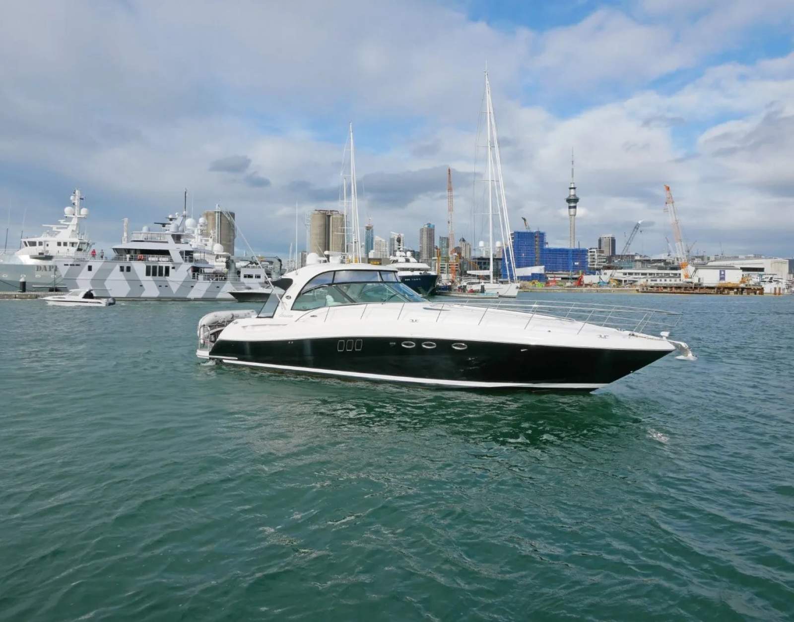 Sea Ray 52 Sundancer