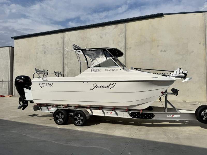 Kevlacat 2400 Offshore
