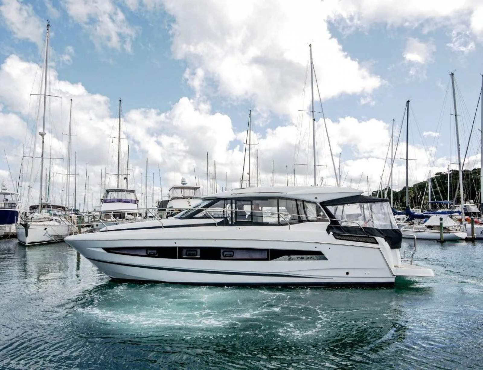 Jeanneau NC 37 - #134