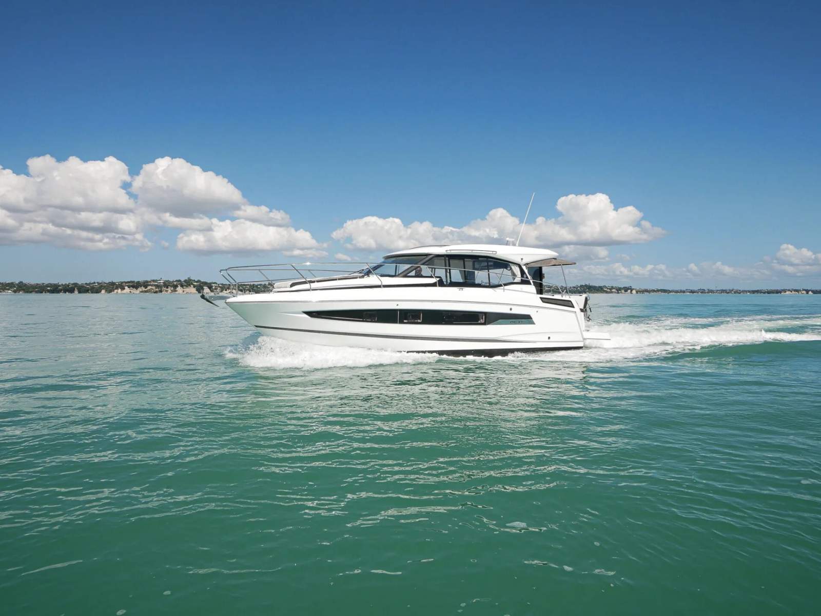 Jeanneau NC 37 - #067