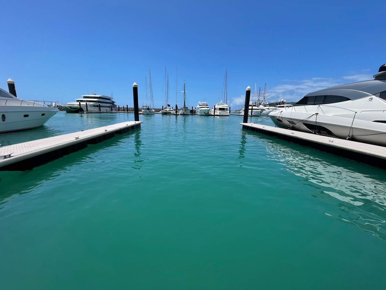 Large 23 meter Marina pen, or 2 berth for rent in Coral Sea Marina, Airlie.