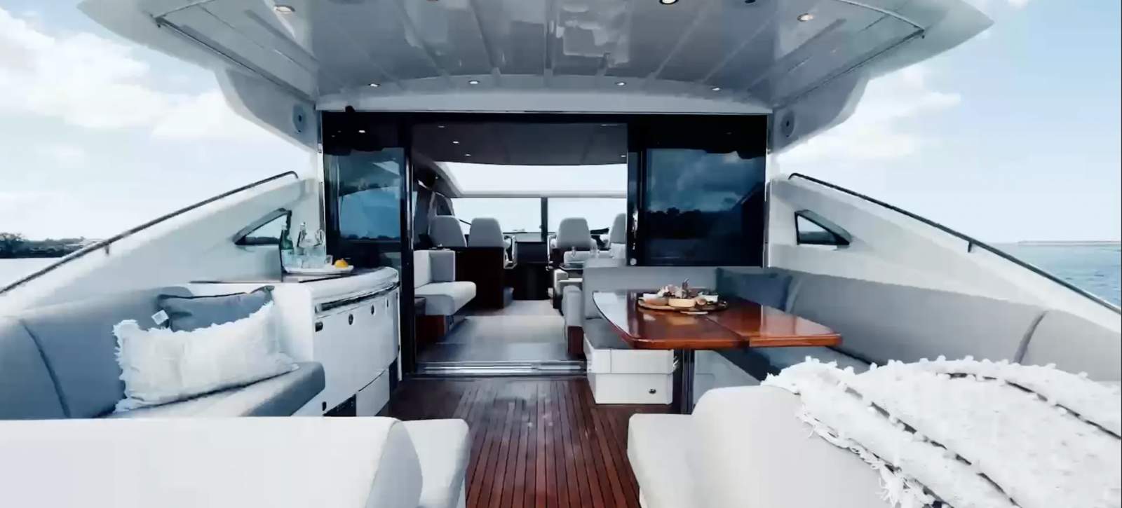 Princess V70