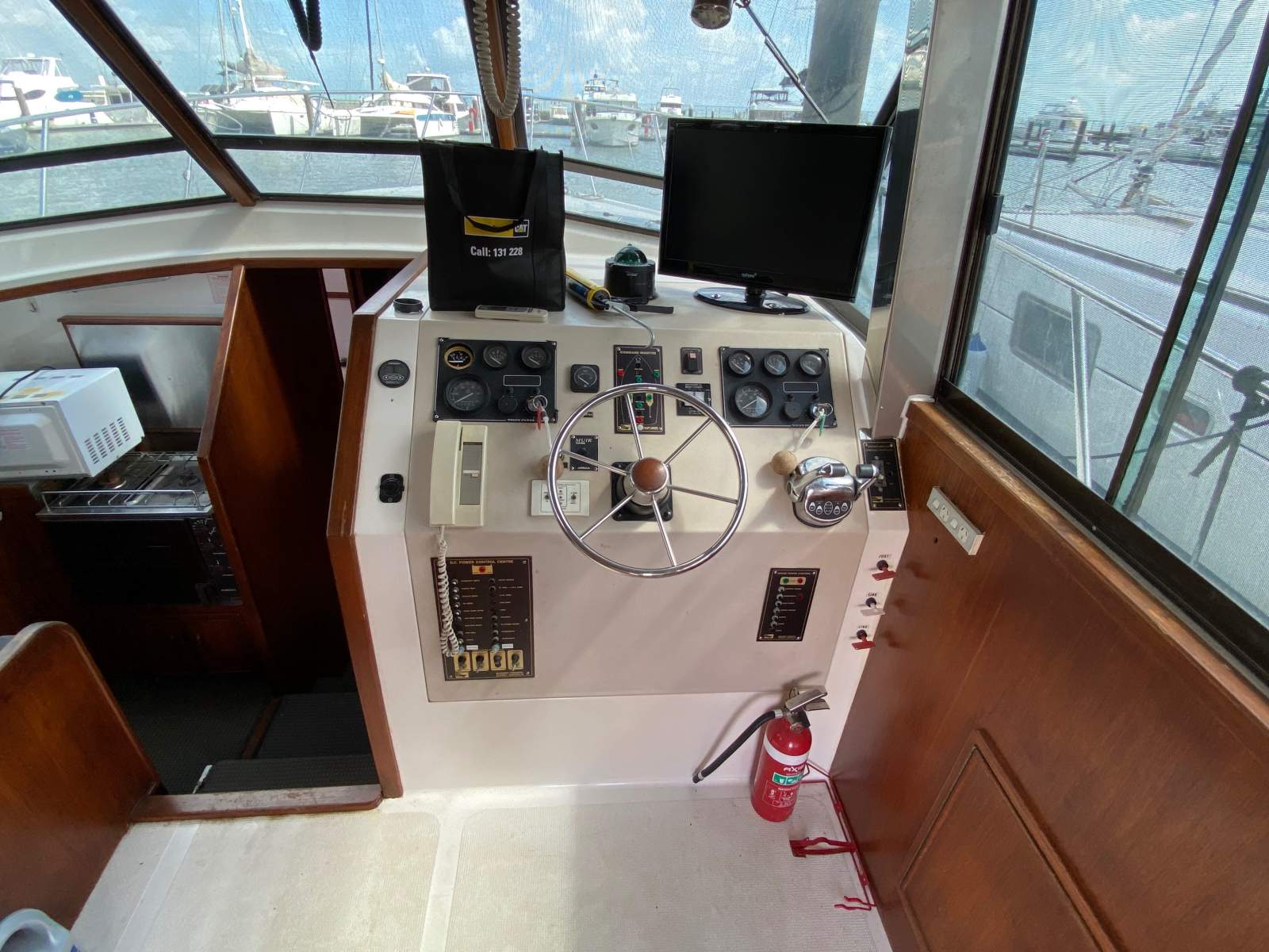 Mariner 34 Flybridge