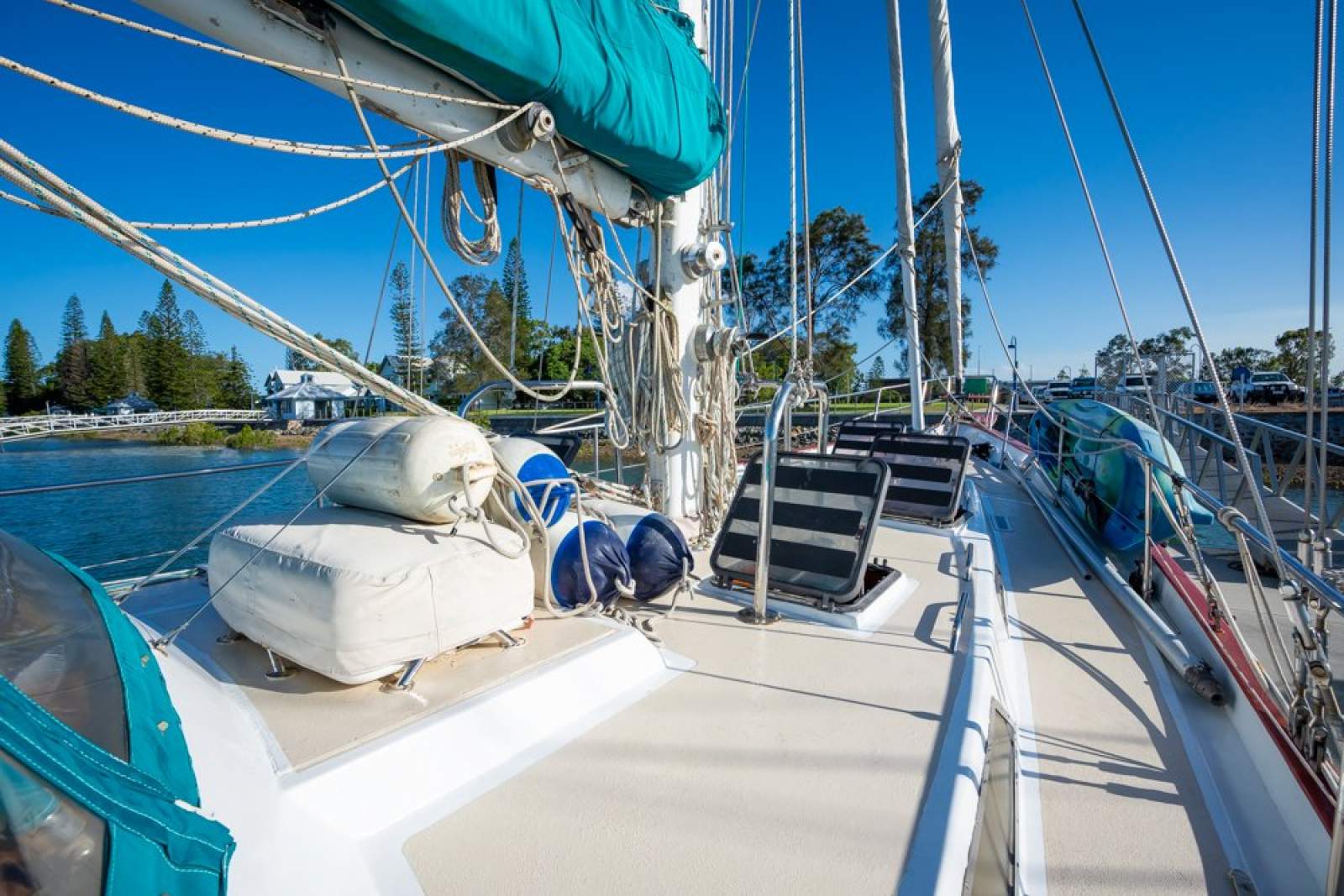 Nautical 60 Nautical 60