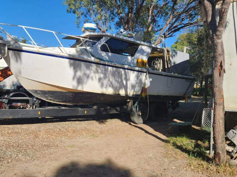 9.6 m speedboat - commercial fishing