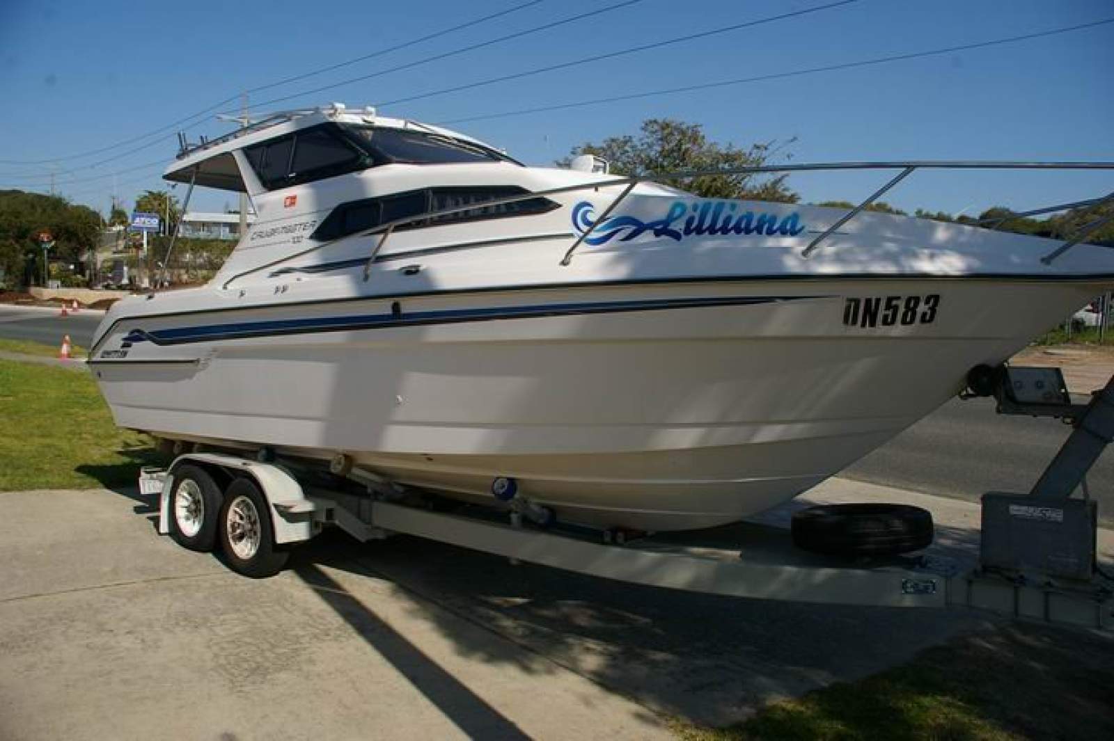 Whittley Cruisemaster 700 near new V8 MPI