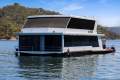 Luxury Houseboat 60'