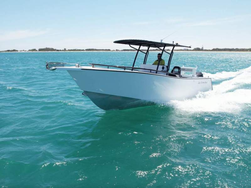 Lux Custom Boats 7500CC