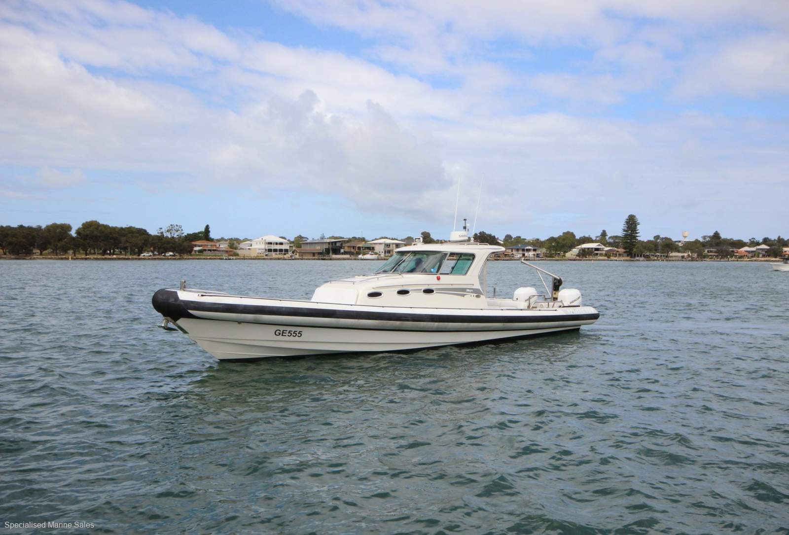 Protector 410 Targa *** TOUGH LUXURY ! ***