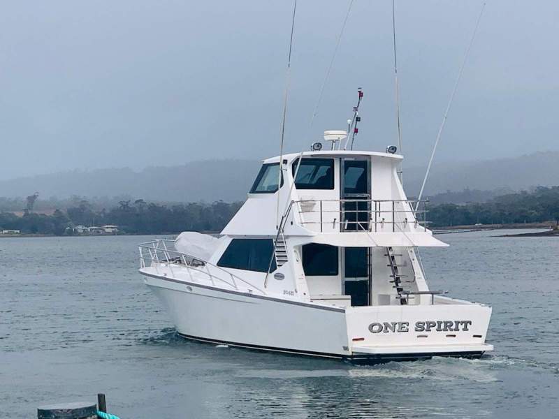 Precision 50 Enclosed flybridge. Super strong offshore cruiser