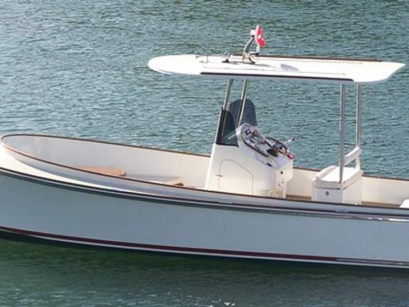 Roger Hill 7m Centre Console