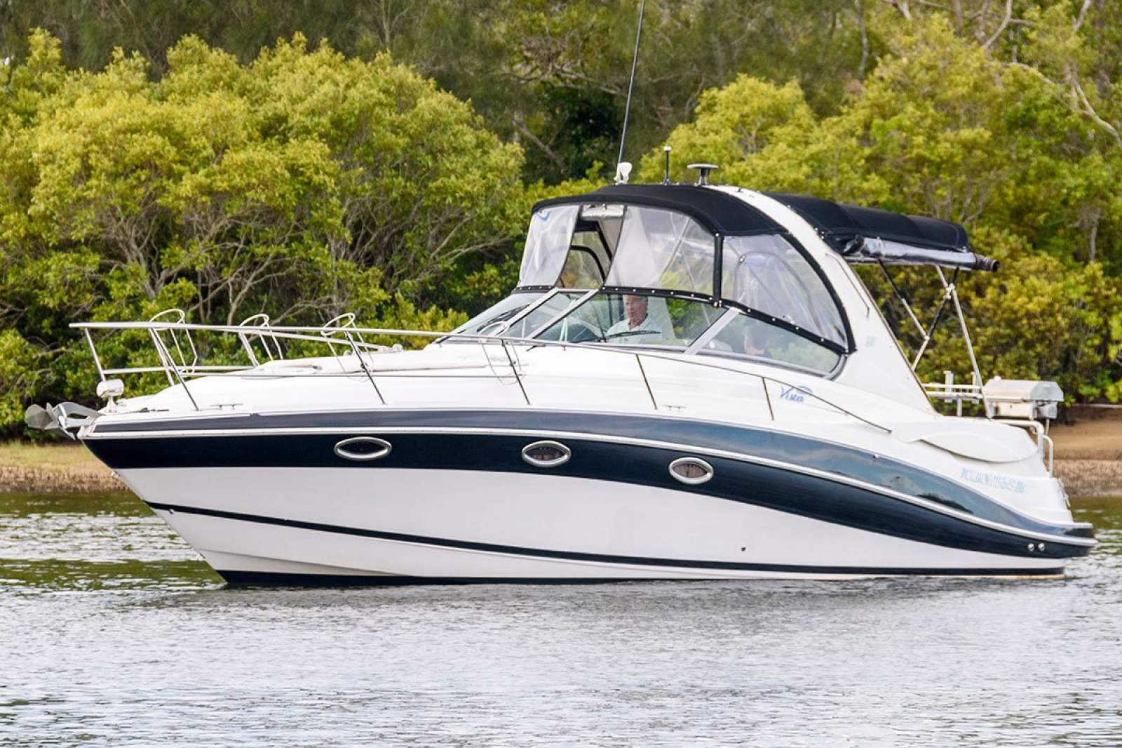 Four Winns Vista 318