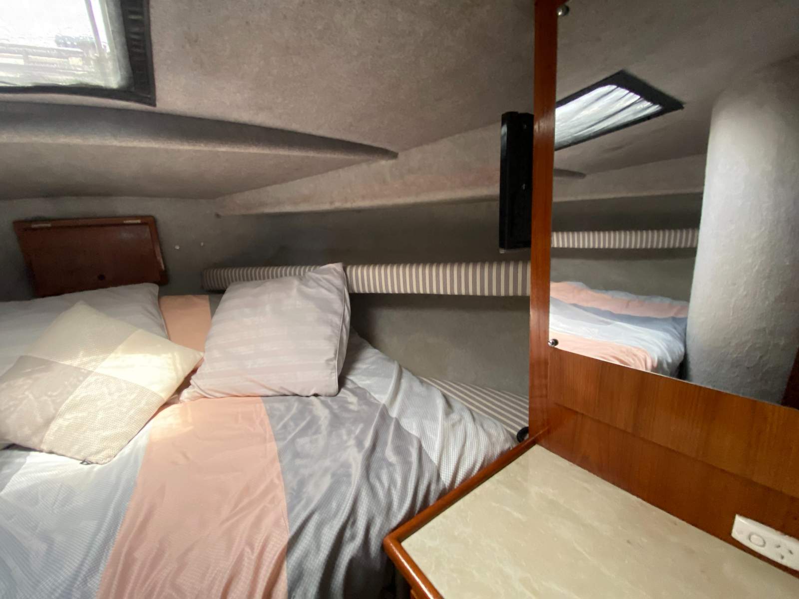 Caribbean 35 Flybridge Cruiser GET LOOSE – ****OWNER SAYS SELL****