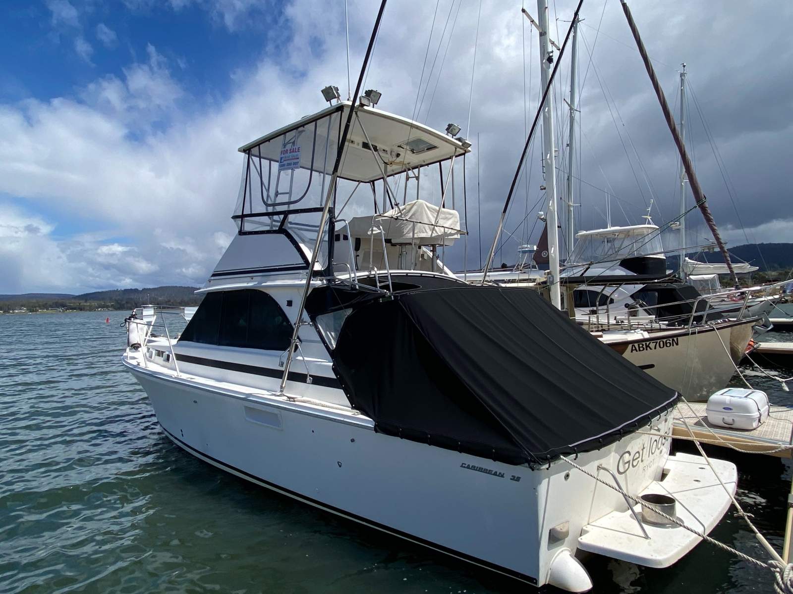 Caribbean 35 Flybridge Cruiser GET LOOSE – ****OWNER SAYS SELL****