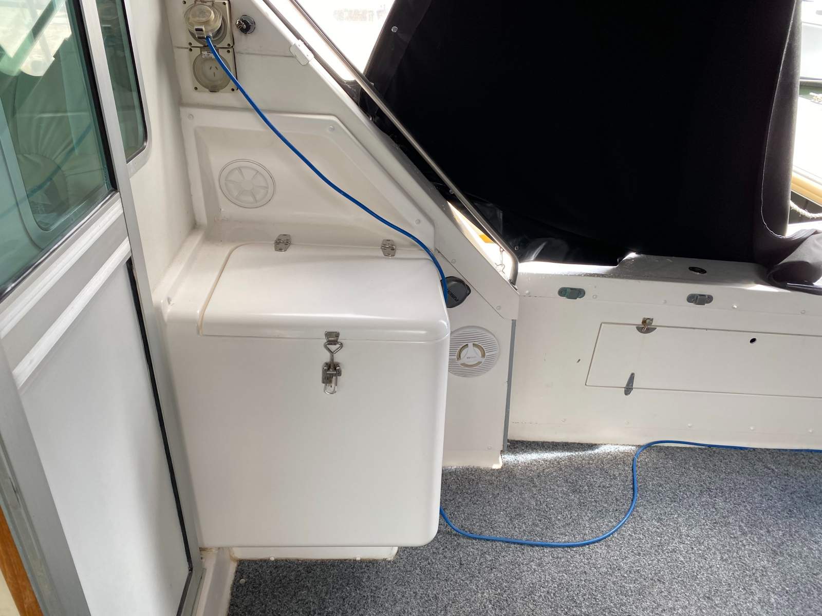 Caribbean 35 Flybridge Cruiser GET LOOSE – ****OWNER SAYS SELL****