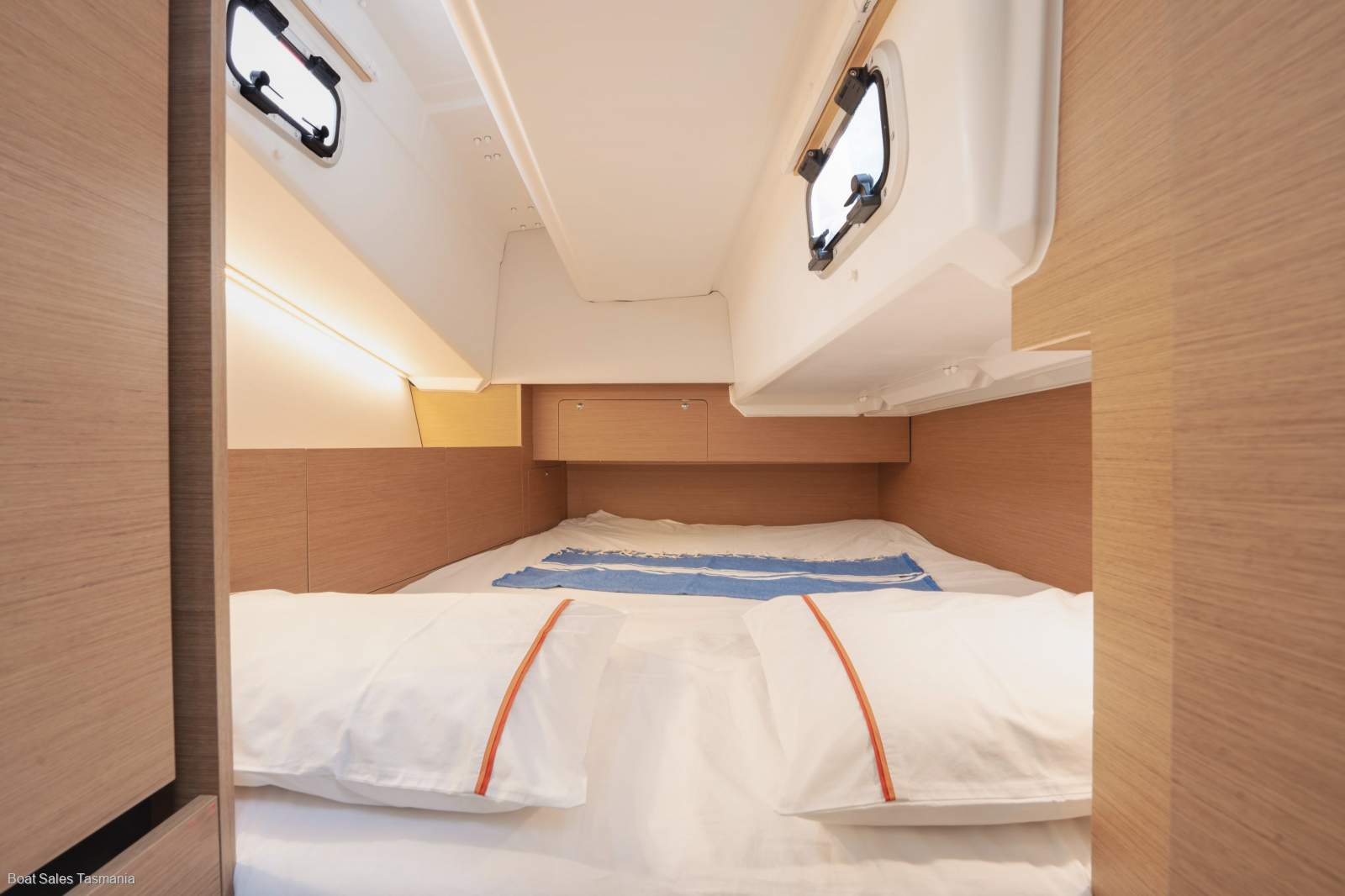 Jeanneau Sun Odyssey 350 (NEW MODEL)