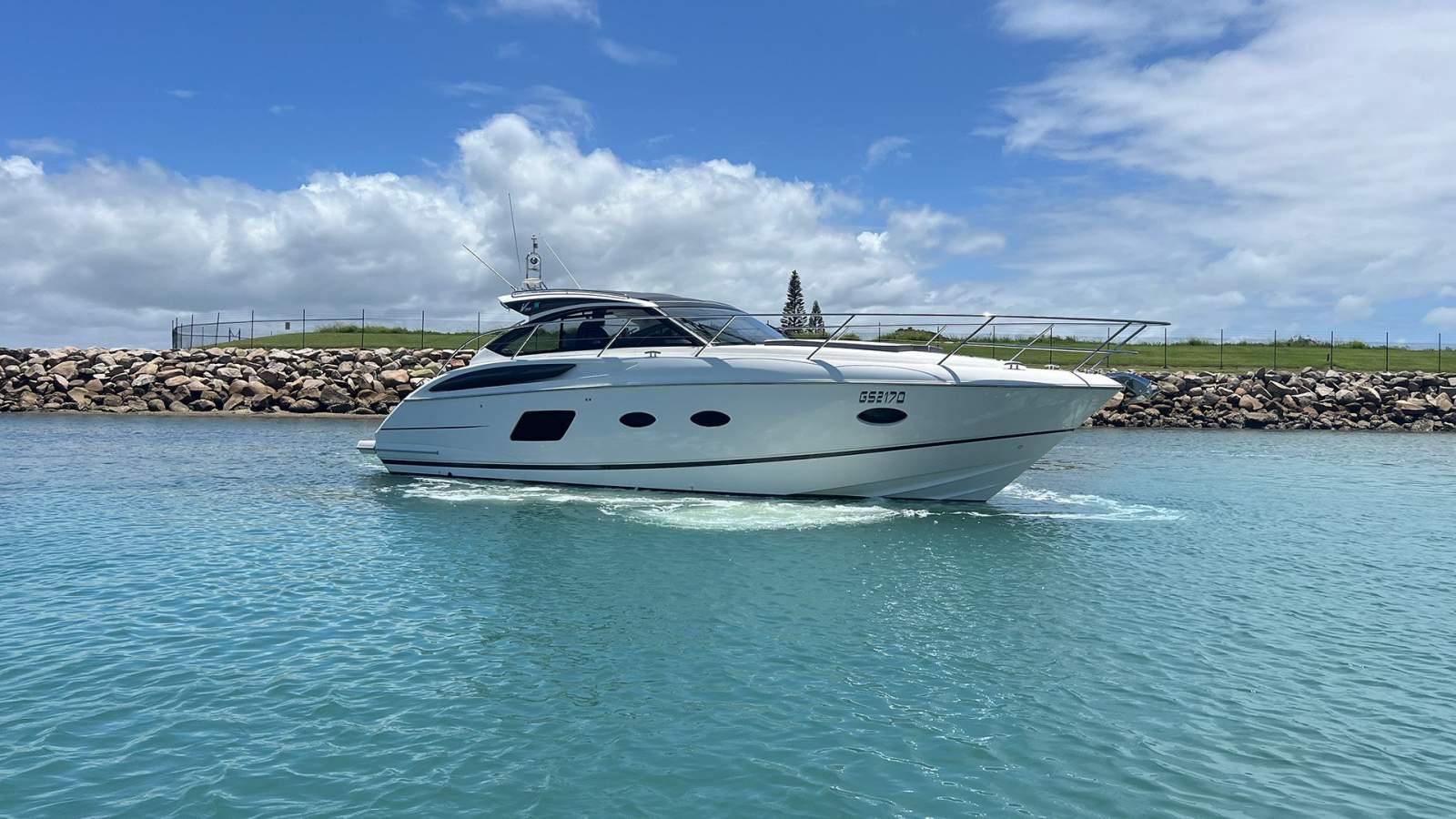 Princess V39 2017 Sports Yacht