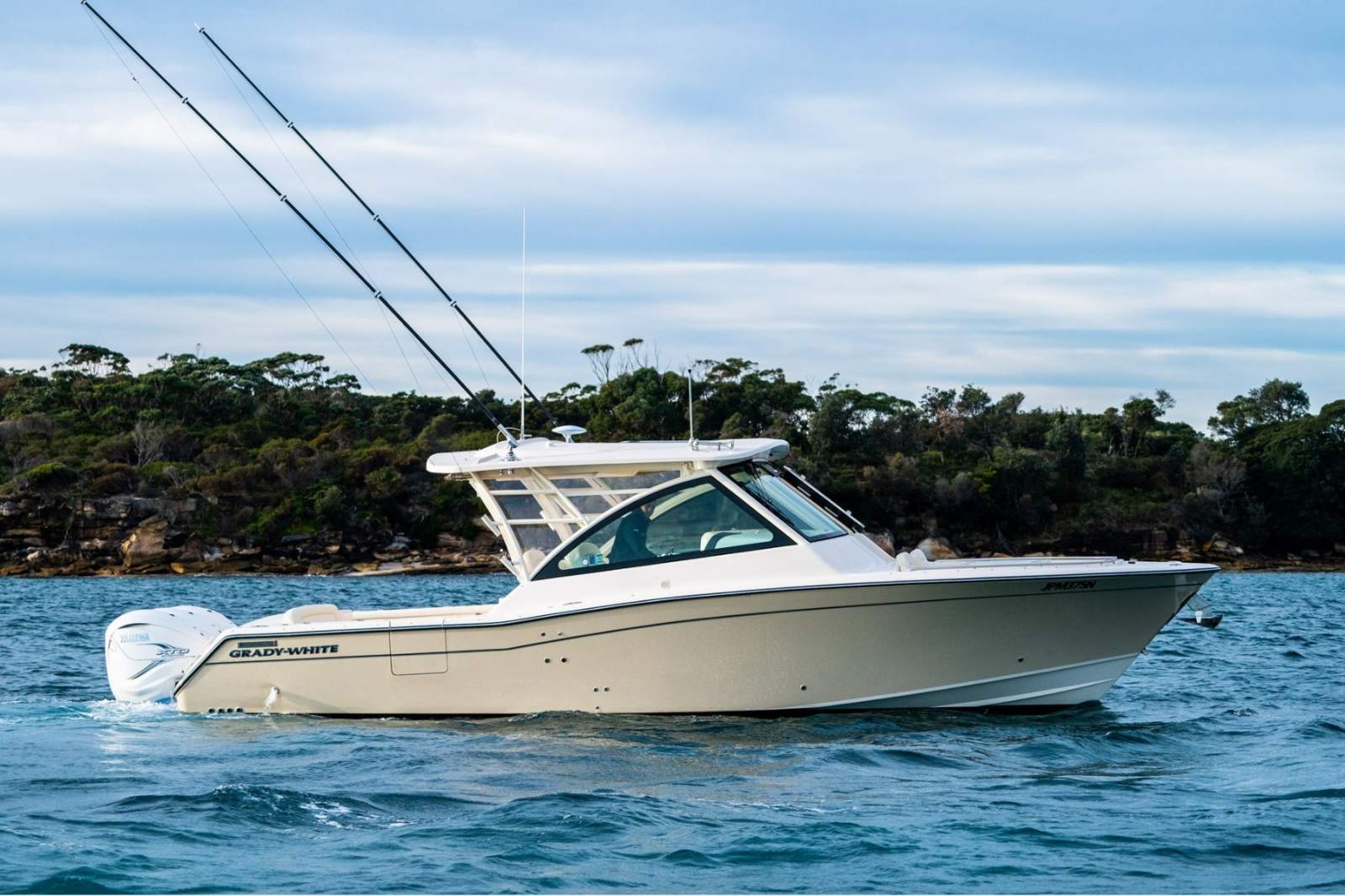 Grady-White Freedom 375
