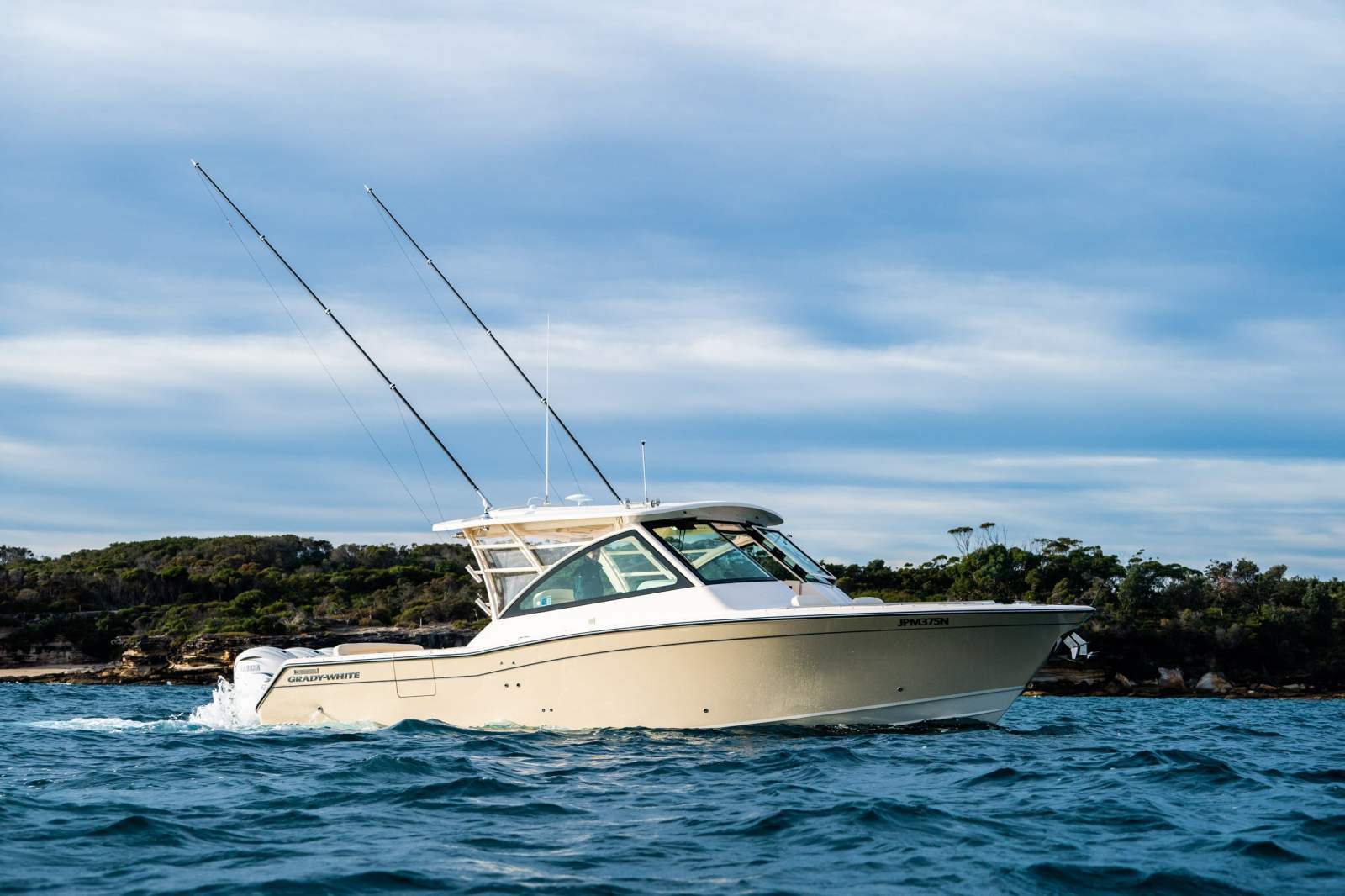 Grady-White Freedom 375
