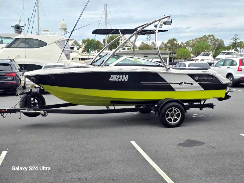 Four Winns H180 RS Bowrider sports