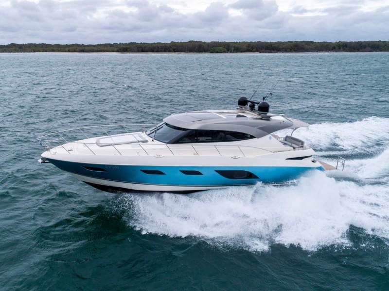 Riviera 6000 Sport Yacht Platinum Edition