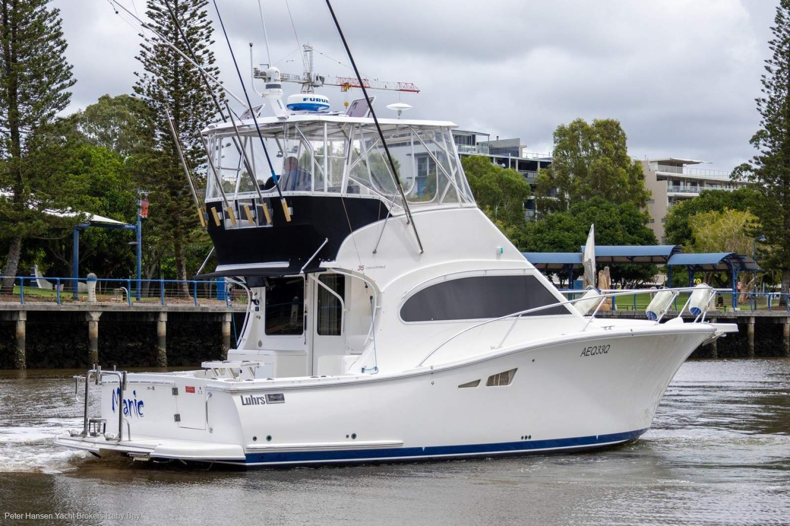 Luhrs 35 Convertible