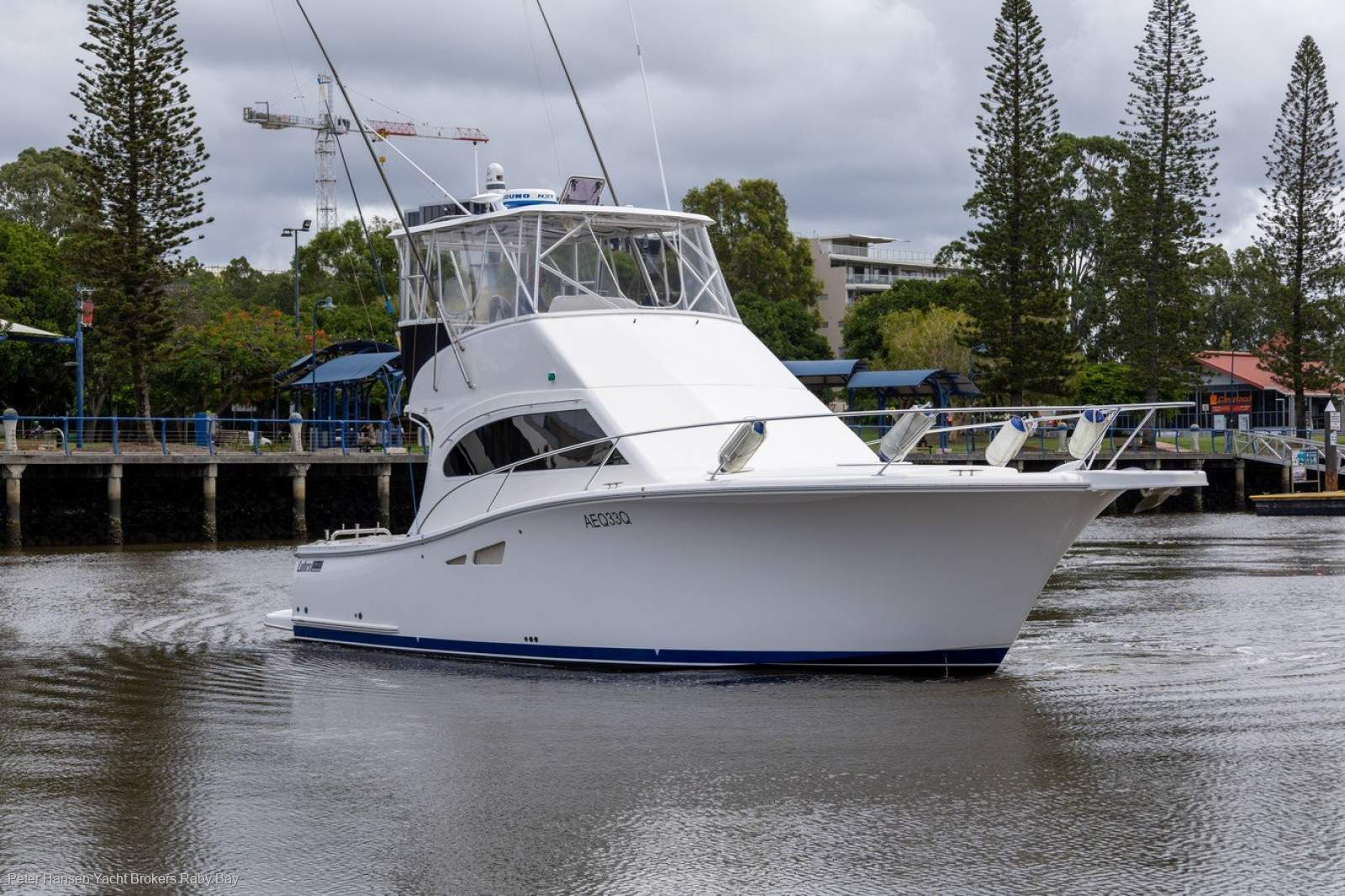 Luhrs 35 Convertible
