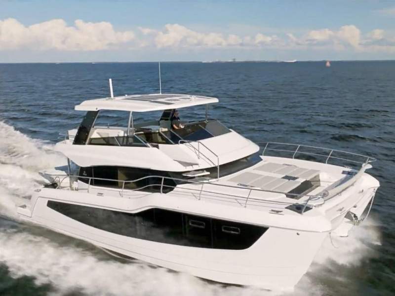 Aquila 50 Yacht