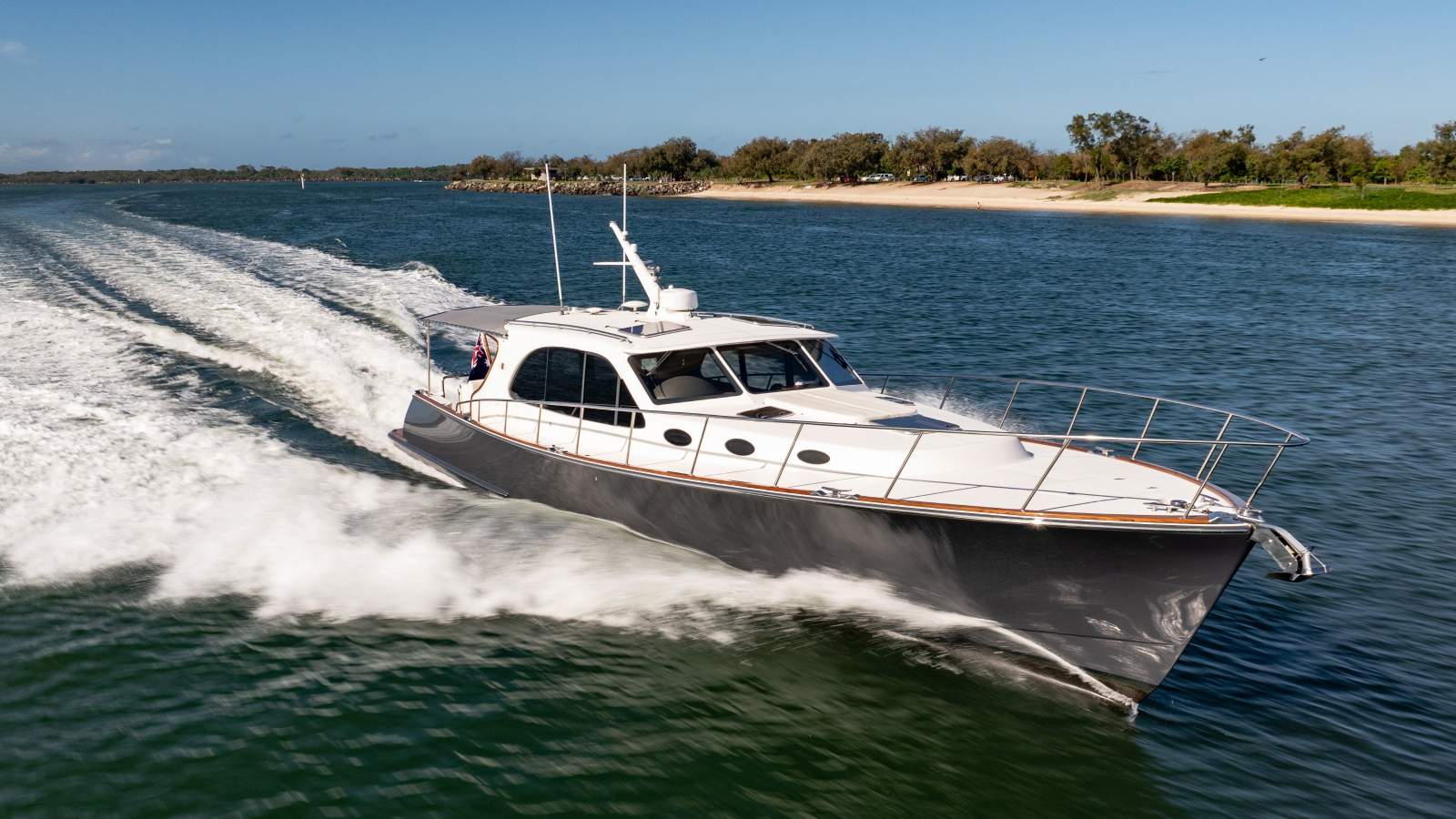 Palm Beach Motor Yachts 50 Sedan Halcyon