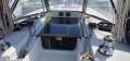 Hunter 40:companionway