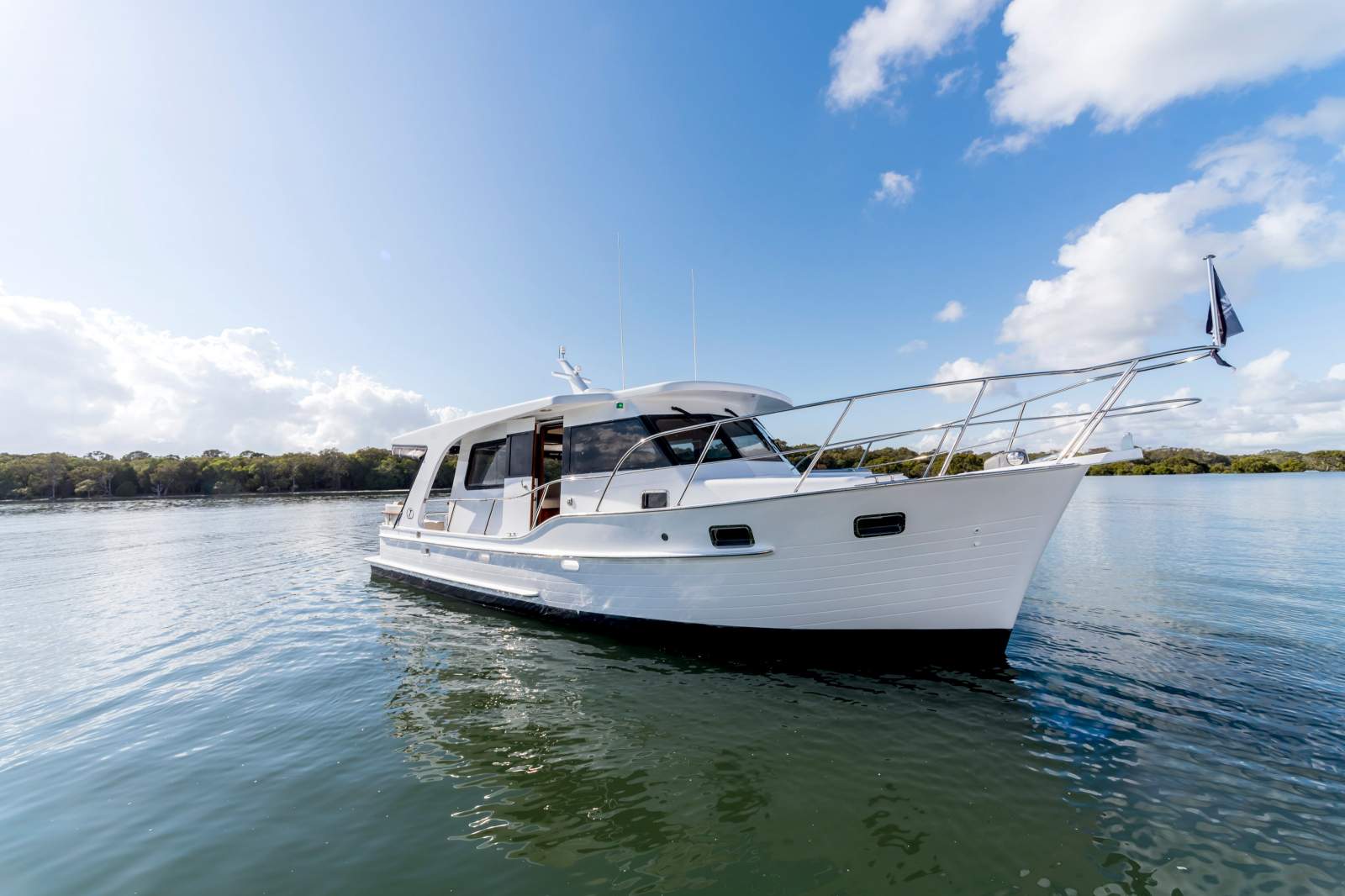 Integrity 380 Sedan:Sister Ship