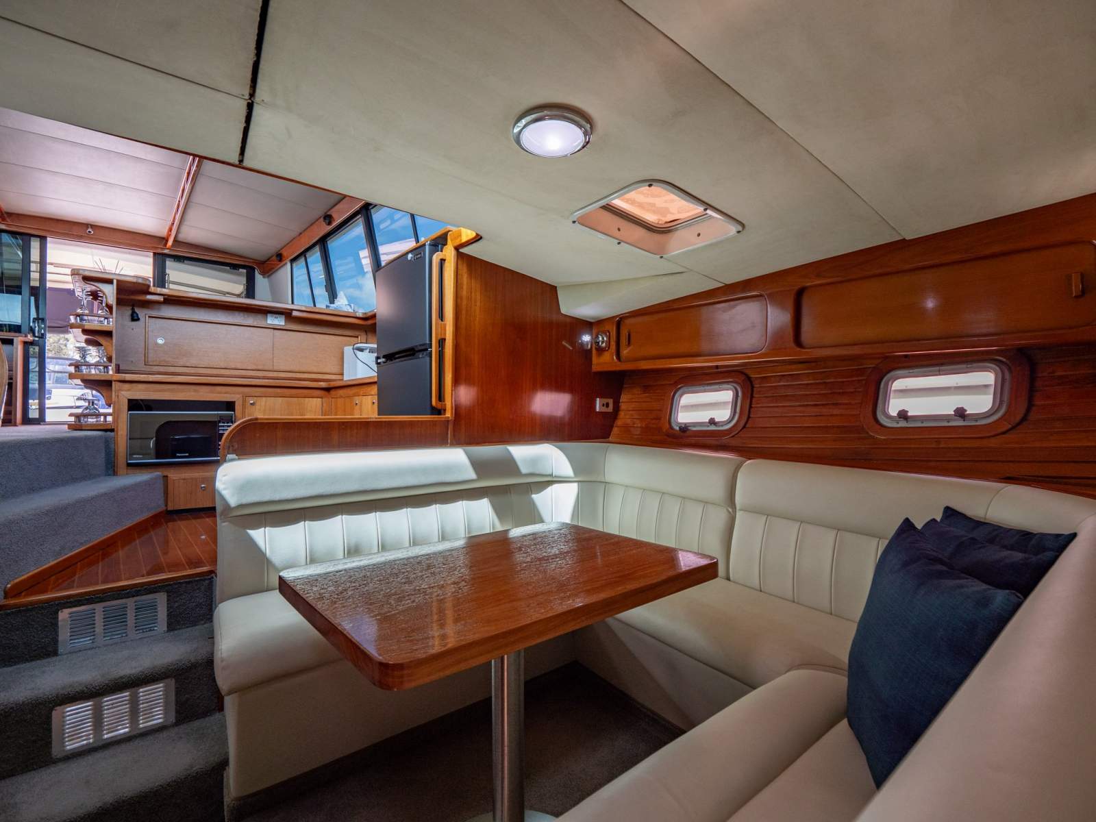Riviera 52 Enclosed Flybridge Passagemaker